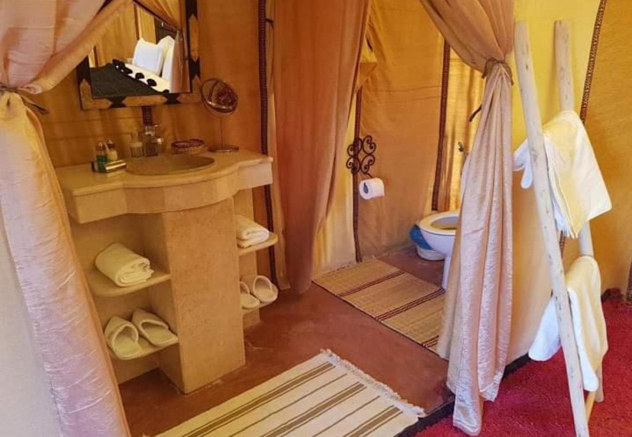 Host Luxury Camp Hotel เมอร์ซูกา ภายนอก รูปภาพ