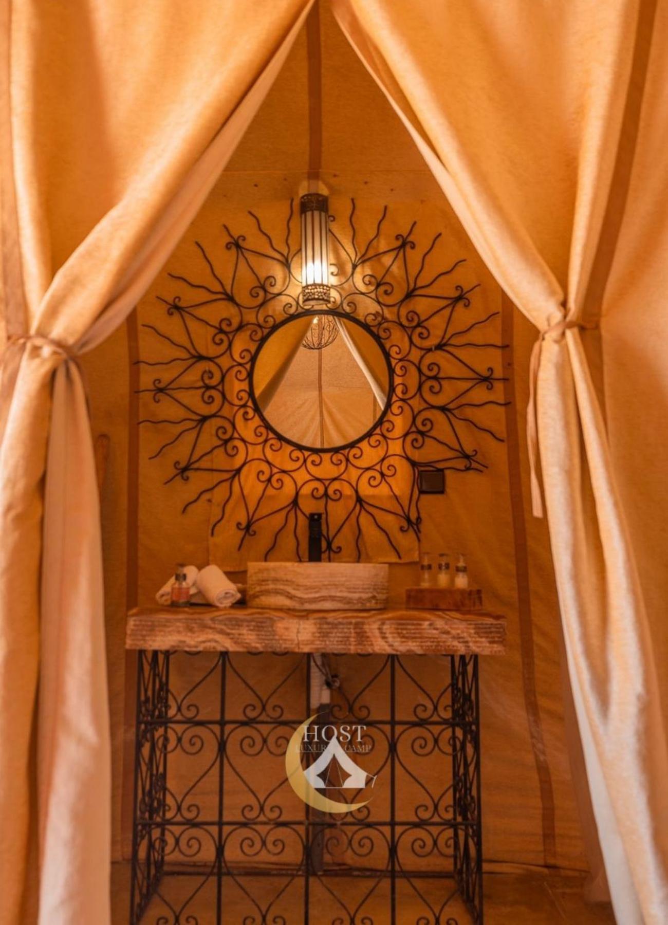 Host Luxury Camp Hotel เมอร์ซูกา ภายนอก รูปภาพ